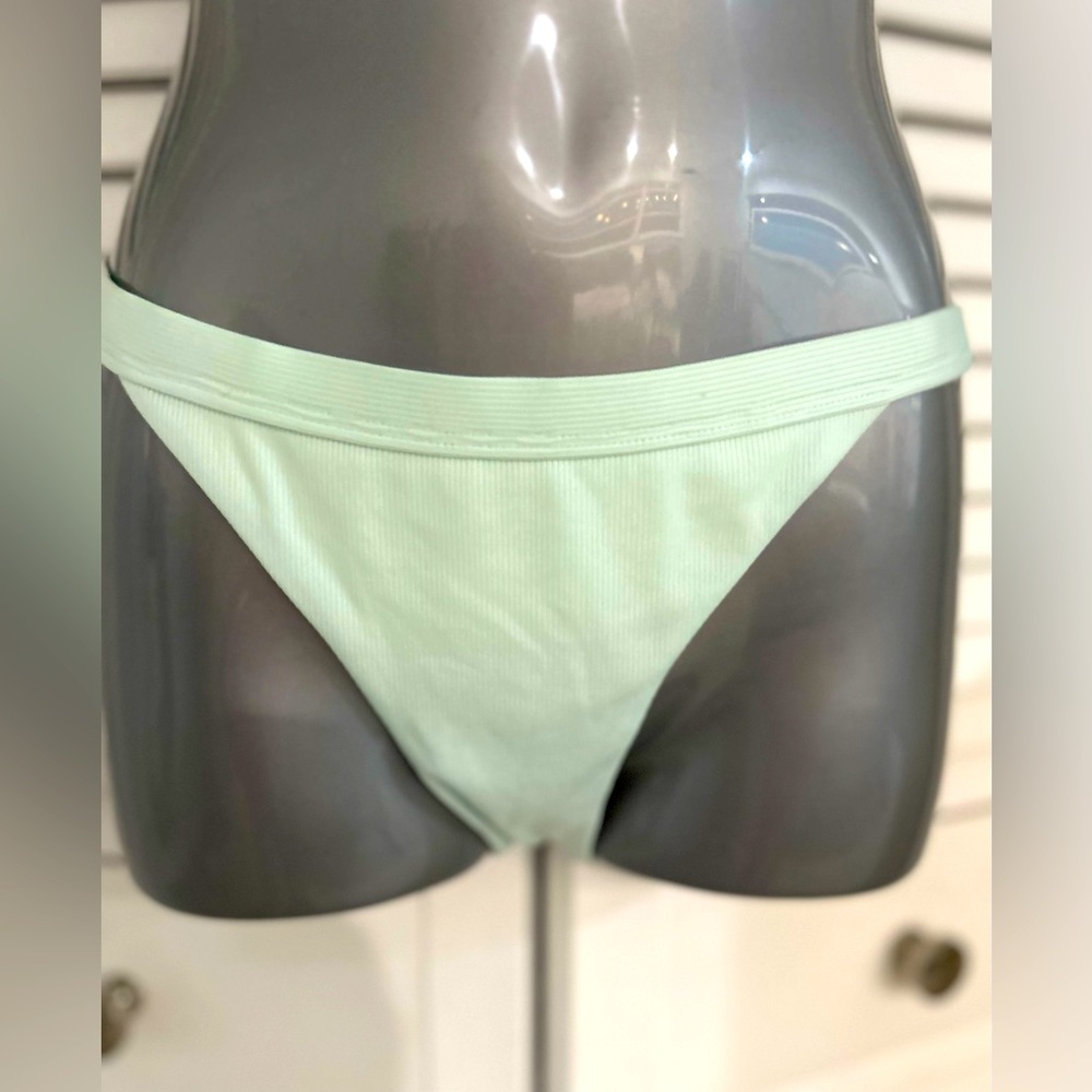 L.A. Hearts aqua colored ribbed bikini bottom- size small